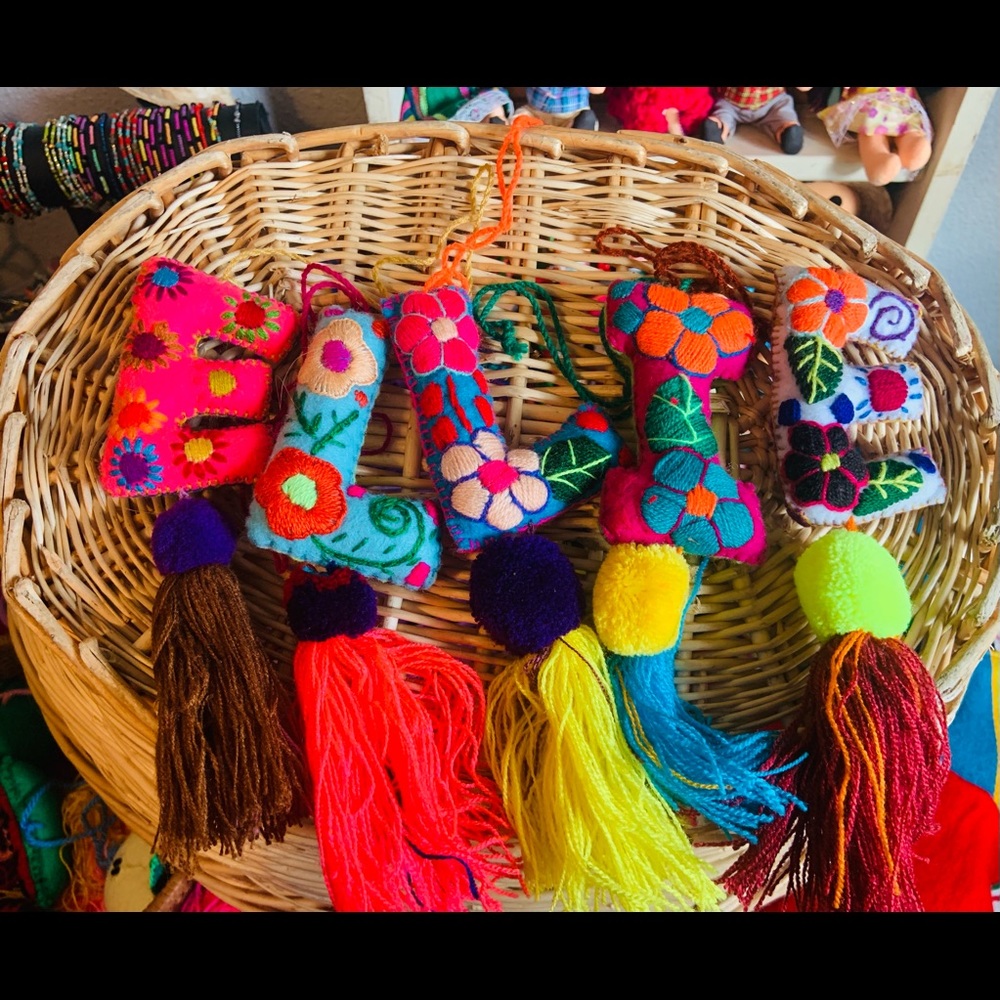 Pompom LETTERS